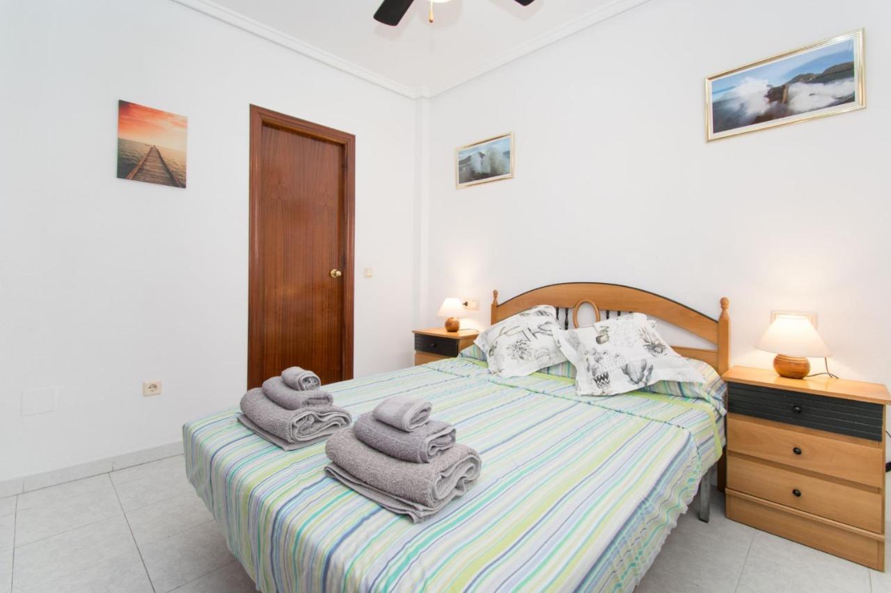 016 Happiness Apartment - Alicante Holiday تورّيفيِخا المظهر الخارجي الصورة