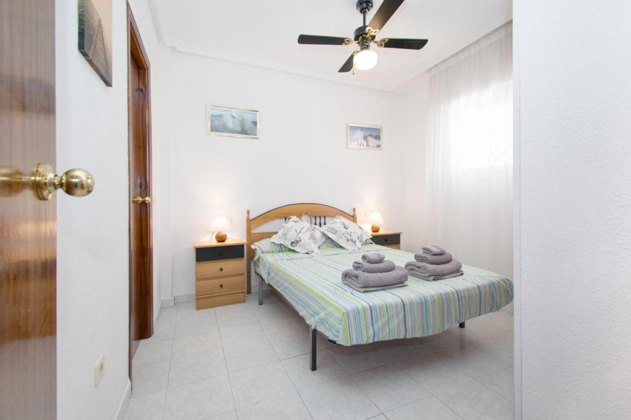016 Happiness Apartment - Alicante Holiday تورّيفيِخا المظهر الخارجي الصورة