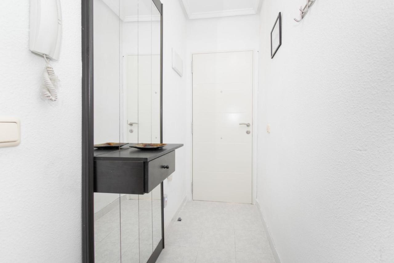 016 Happiness Apartment - Alicante Holiday تورّيفيِخا المظهر الخارجي الصورة